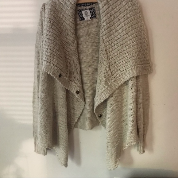 Sweater bundle of 4 - Picture 4 of 14